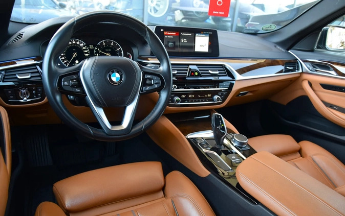 BMW Seria 5 cena 135000 przebieg: 142200, rok produkcji 2018 z Dolsk małe 254